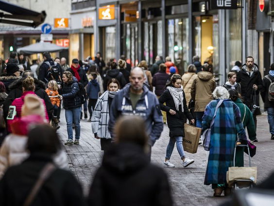 Pleidooi voor minder elite in ambtenarij