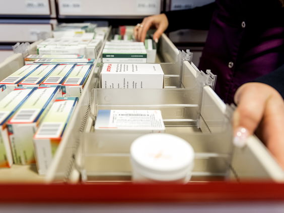 Laatste medicijnfabriek van Nederland maakt tóch een doorstart