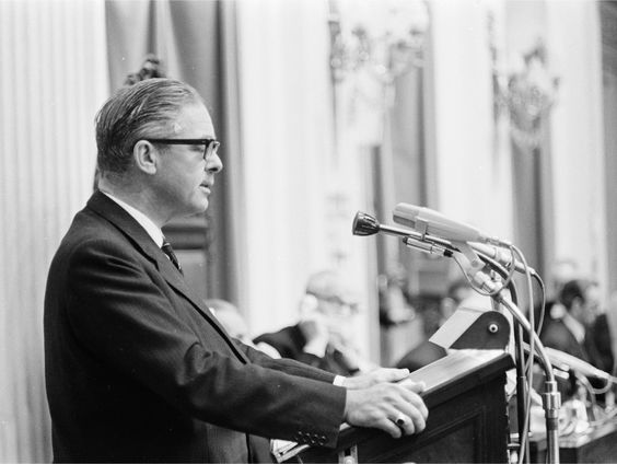 Een Leven in Letters: de biografie van VVD-politicus Molly Geertsema