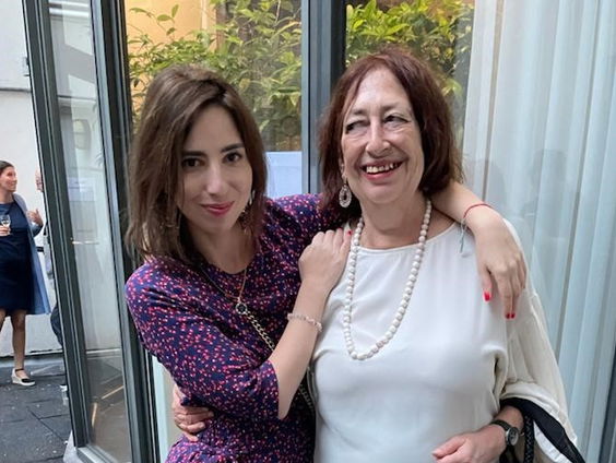 Kunststof - Anet Bleich & Natascha van Weezel, journalisten