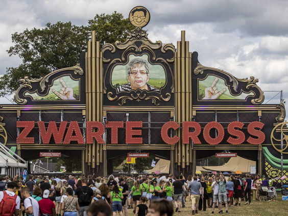 25 jaar Zwarte Cross in de nieuwe docu 'Vaak Bu-j te Bang'