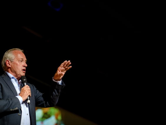 Terugkeer Joop Alberda in het volleybal: nieuwe algemeen directeur Lycurgus