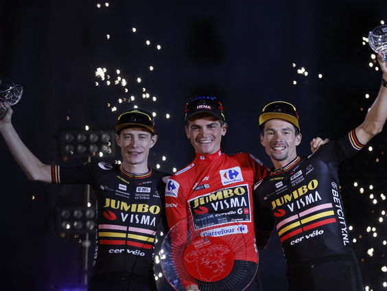Jumbo-Visma laat Kuss Vuelta winnen: 'Dit had uit de klauwen kunnen lopen'