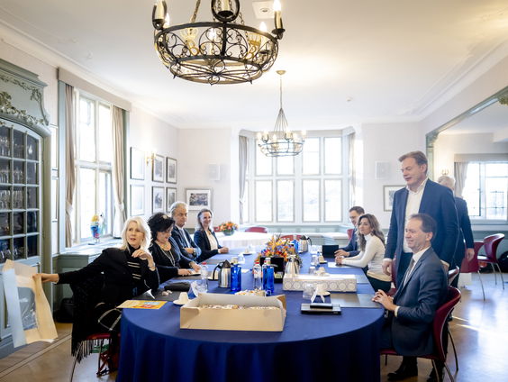 PVV, VVD, NSC en BBB willen werken aan nieuw kabinet, maandag samen om tafel