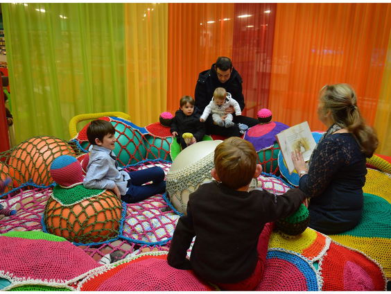 Voorlezen in een andere taal geen belemmering voor de Nederlandse taalontwikkeling