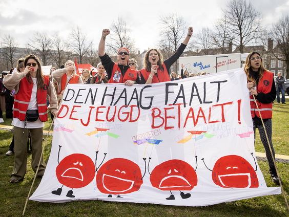 Inspecties willen snel crisisaanpak jeugdbescherming