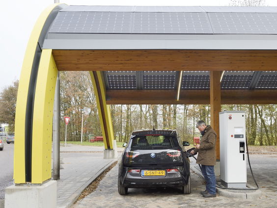 Op steeds meer plekken je auto snel opladen