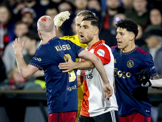 Afschuw over aanstekerincident in de Kuip