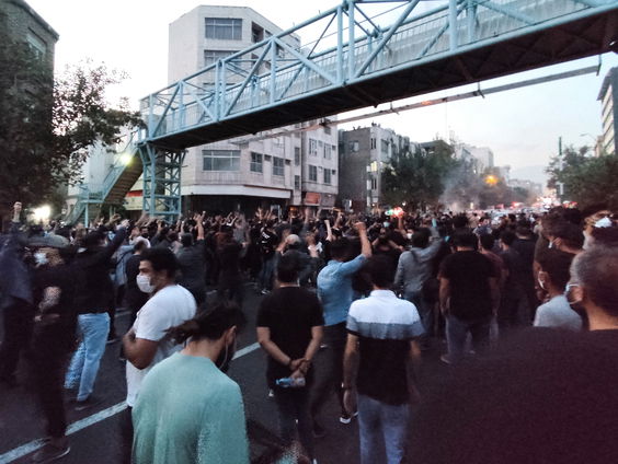 Burgerlijke ongehoorzaamheid groeit in Iran: ‘Het regime kan dit moeilijk aan pakken’