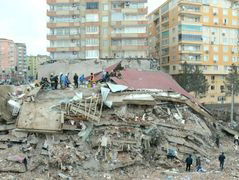 Woningen en infrastructuur in Turkije niet aardbevingsbestendig