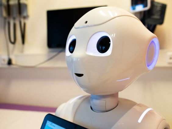 'Vernieuwingen en robots zijn nodig om zorg betaalbaar te houden'