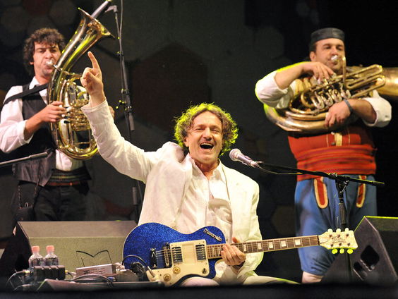 Buitenland Uitgelicht: Balkanzanger in de ban