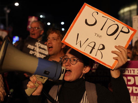 Welke nieuwe feiten heeft NYT naar buiten gebracht in het onderzoek naar gendergeweld tegen vrouwen?