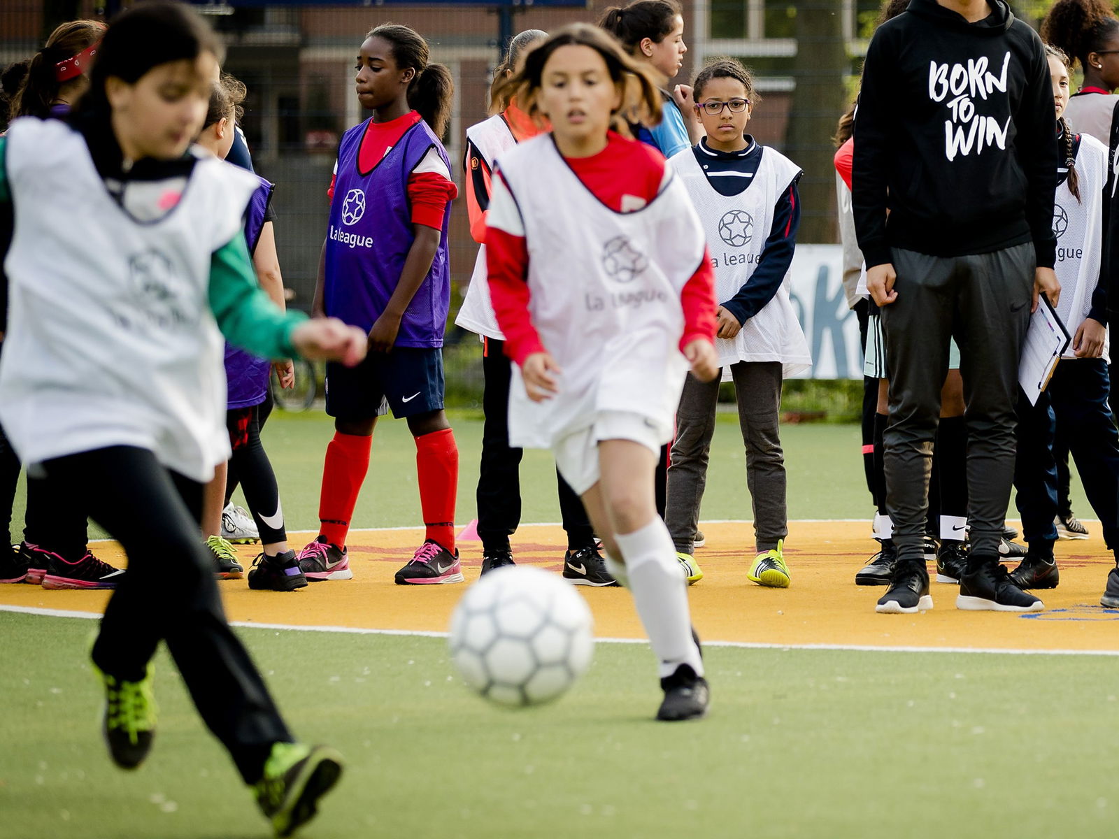 Onderzoeken Naar Sportende Meisjes Met Migratieachtergrond Onnodig ...