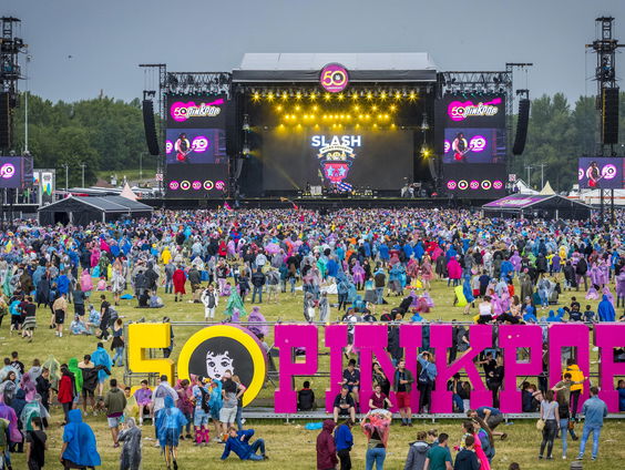 Terug naar Toen: Vandaag in 1970 werd in Geleen de eerste editie van het Pinkpop festival gehouden