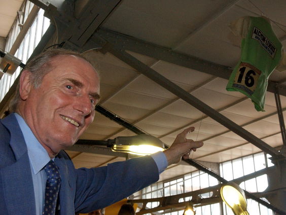 De Tour de France eert helden van de streek