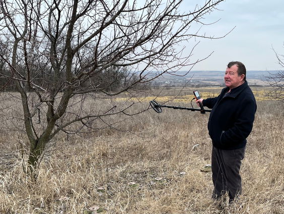 In Oekraïne zaaien de boeren tussen de mijnen