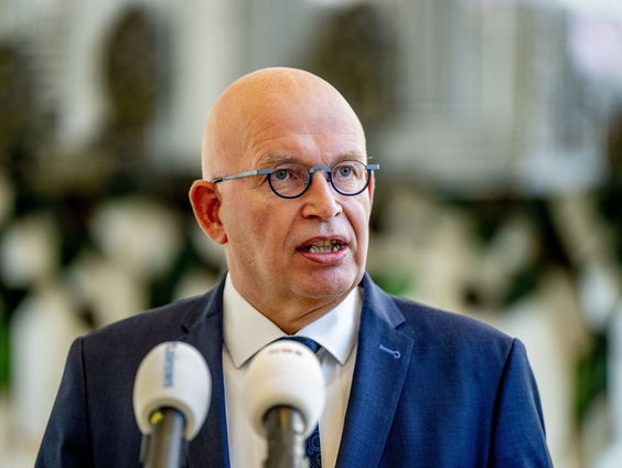 Minister van Landbouw vertrekt