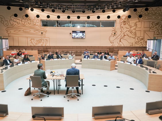 Gesprek tussen stikstofbemiddelaar Remkes, LTO en natuurorganisaties