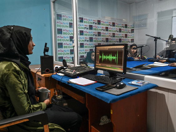 Radio Begum Afghanistan in de lucht