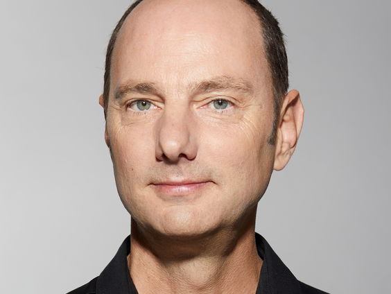 Kunststof - Thomas van Luyn, cabaretier