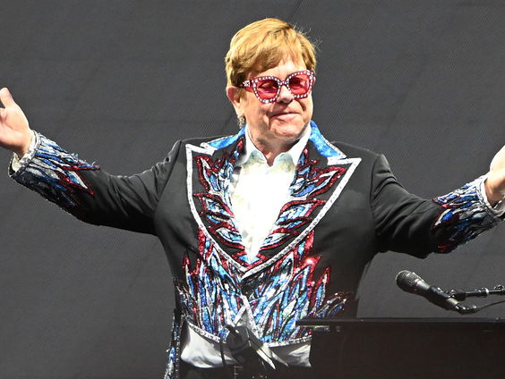 Popicoon Elton John geeft laatste concert in Nederland