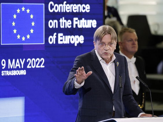 Guy Verhofstadt: "Ik hoop dat EU in de toekomst geen crisis nodig heeft om tot hervormingen te komen"