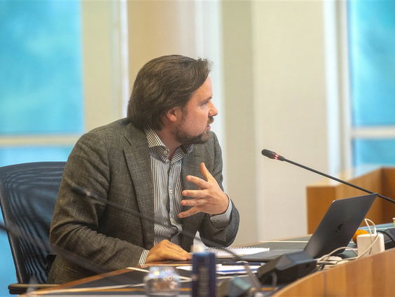 Stand.nl: 'Raadsleden verdienen meer waardering'