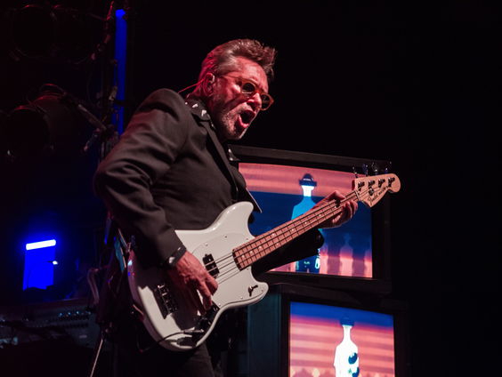 Leadzanger Henny Vrienten (73) van Doe Maar overleden