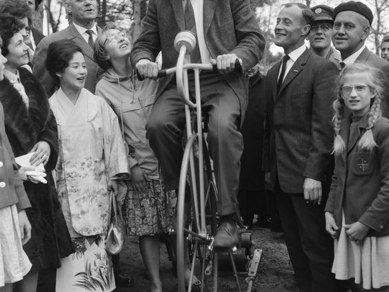 1e uur: Joost Prinsen over Godfried Bomans, liquidatie Memorial, column Nelleke Noordervliet, en de goudschat van Serooskerke, OVT 19-12-21