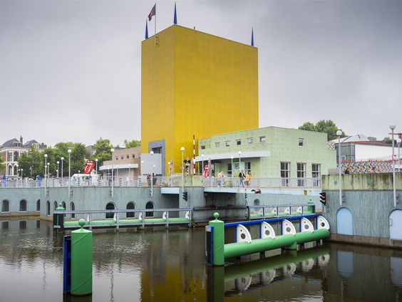 Conservator neemt na 30 jaar afscheid bij het Groninger Museum