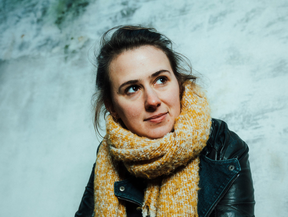 Maud Vanhauwaert, schrijver en dichter