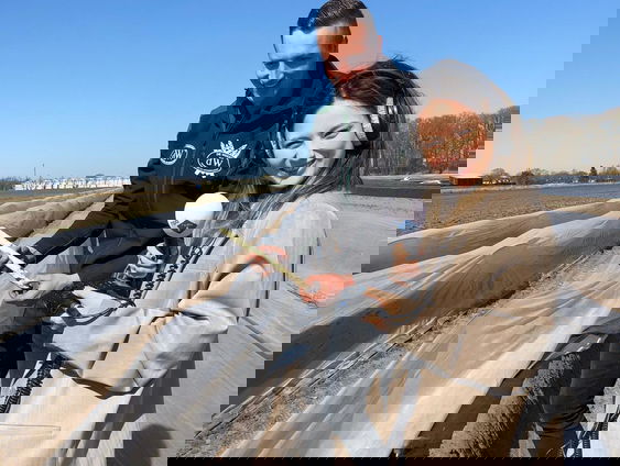 Mai Verbij gaat asperges steken in Ossendrecht