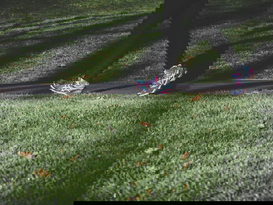 Hoe kunnen Parkinson-patiënten hun klachten bij het lopen verminderen?