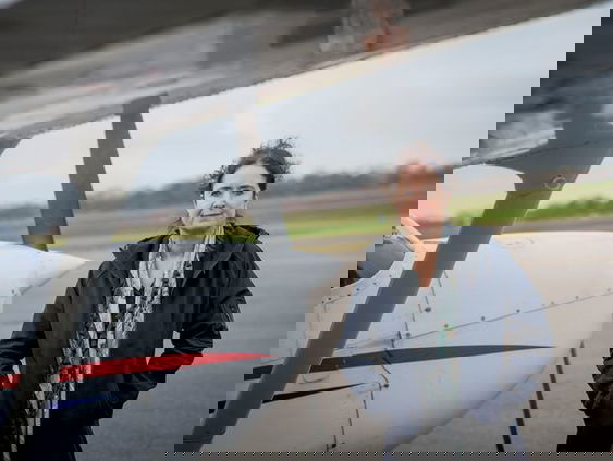 Sven Op 1: Directeur Groningen Airport: "Het is niet aan Kamer om wekelijks verslag Benschop te eisen"