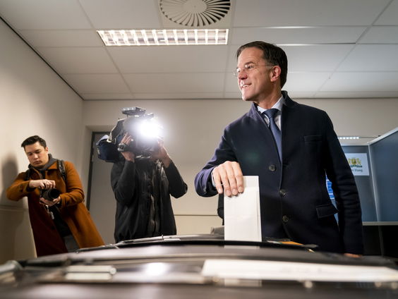 5voor12: Eveline van Rijswijk brengt een ode aan het kandidaats-raadslid