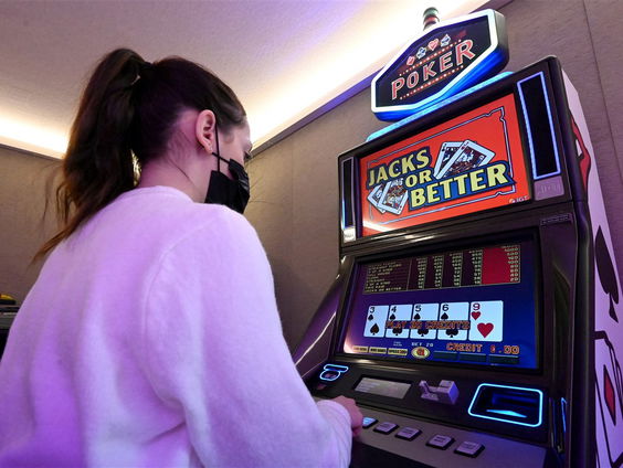 Geen BN'ers meer in online gokreclames