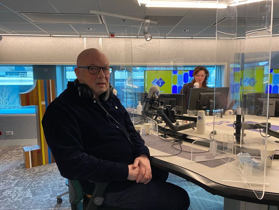 Jos Debeij neemt afscheid van de bibliotheek