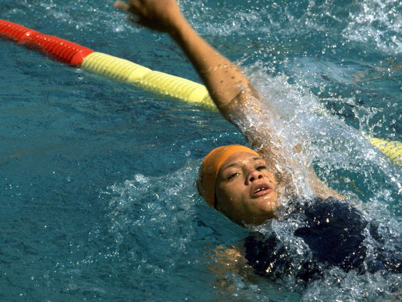 Enith Brigitha over haar coach Wil Storm