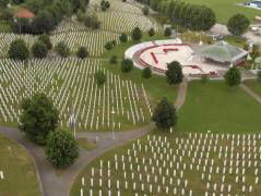 Herbegrafenis 50 slachtoffers Srebrenica