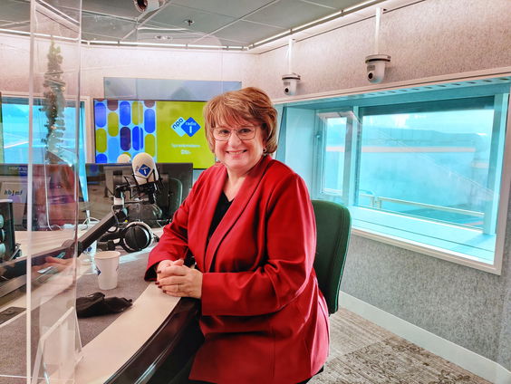 De helft van de vrouwen heeft last van seksueel grensoverschrijdend gedrag: Mariëtte Hamer over de broodn ...