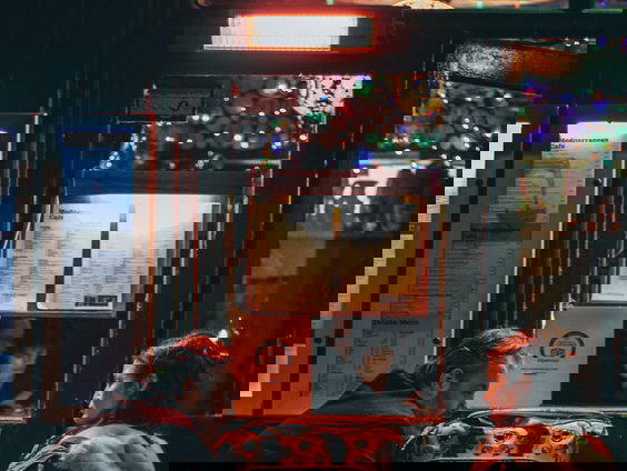 Frankrijk verbiedt heaters en airco op terrassen