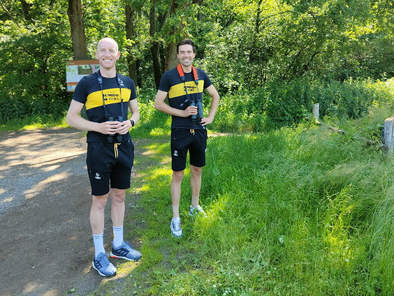 Wielrenner Tom Dumoulin ziet zijn eerste zwarte mees!