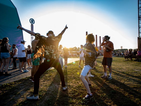 Live vanaf Lowlands: het terrein op, Rosa da Silva, en meer!