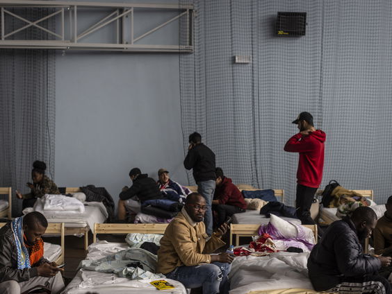 Polen stuurt honderden mensen uit Afrika en het Midden-Oosten Belarus in