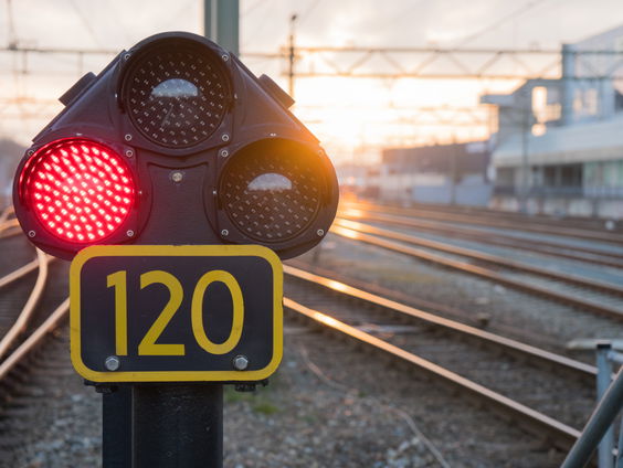 Miljoenen voor spoorknelpunt Meppel-Zwolle