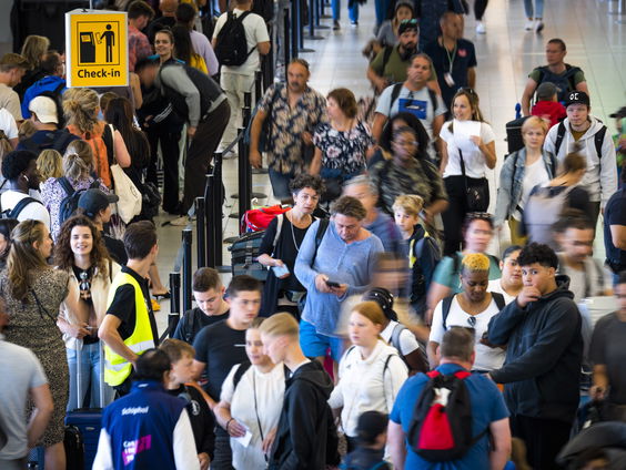 Schiphol compenseert reizigers die hun vlucht misten