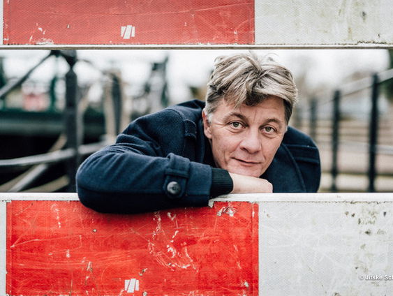 De nacht is ZWART met Chris Keulemans