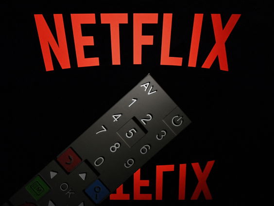 Aantal Netflix-abonnees daalt voor het eerst in tien jaar