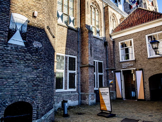 Bram Bogart maakte schilderijen van 300 kilo